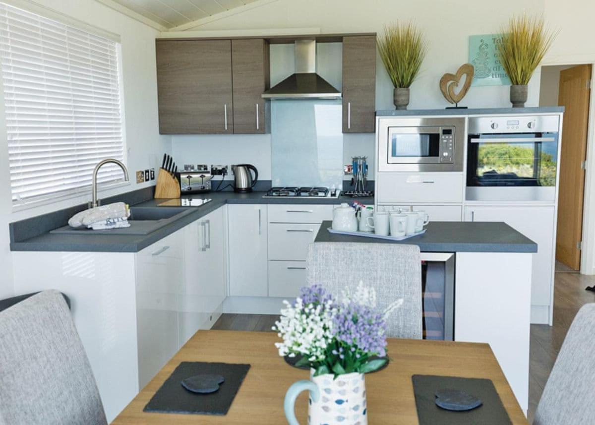 Fishguard Bay Resort Llanllawer Luaran gambar