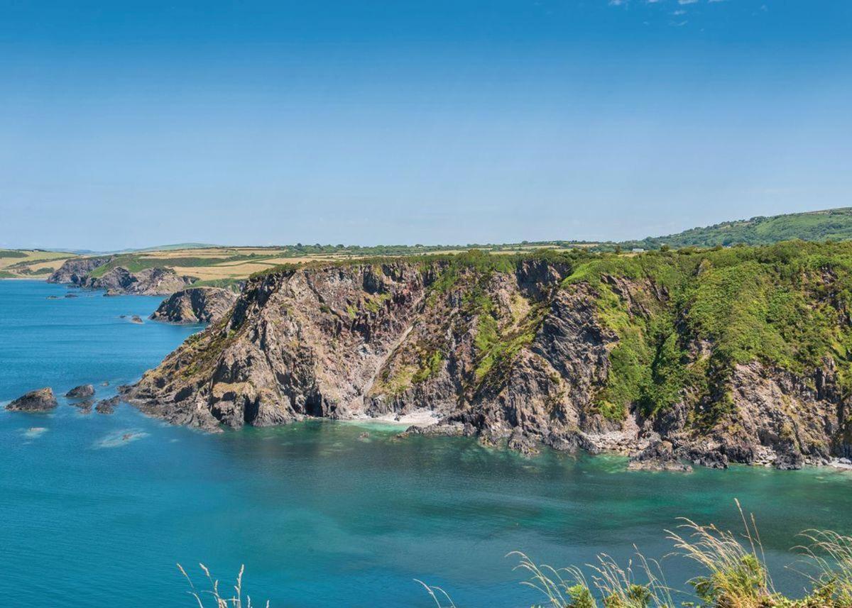 Fishguard Bay Resort Llanllawer Luaran gambar